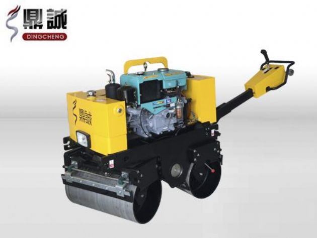 點(diǎn)擊查看詳細(xì)信息<br>標(biāo)題：DC-840-I全液壓手扶雙鋼輪壓路機(jī) 閱讀次數(shù)：15068