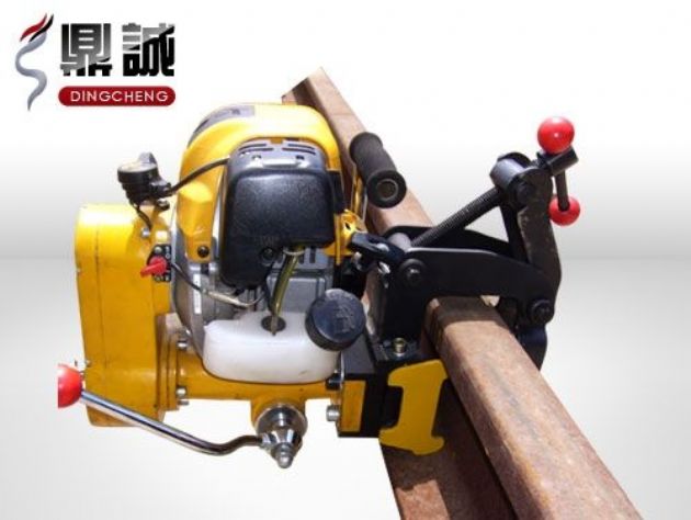 點(diǎn)擊查看詳細(xì)信息<br>標(biāo)題：內(nèi)燃鋼軌鉆孔機(jī) 閱讀次數(shù)：4989